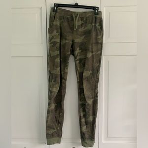 Kids XL (14/16), Craazy8, Camo joggers/sweatpants